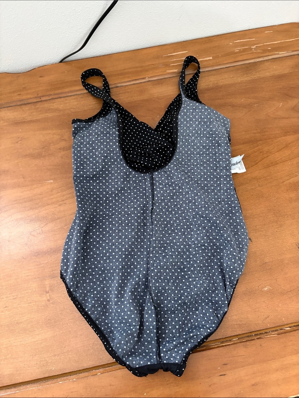 Miracle Suit Black Polka Dot Surplice Women's One Piece Swimsuit Size 12 - Picture 8 of 12